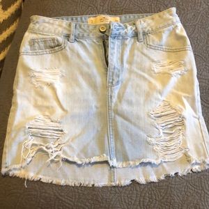 🔥SOLD🔥Hollister high rise light blue jean skirt